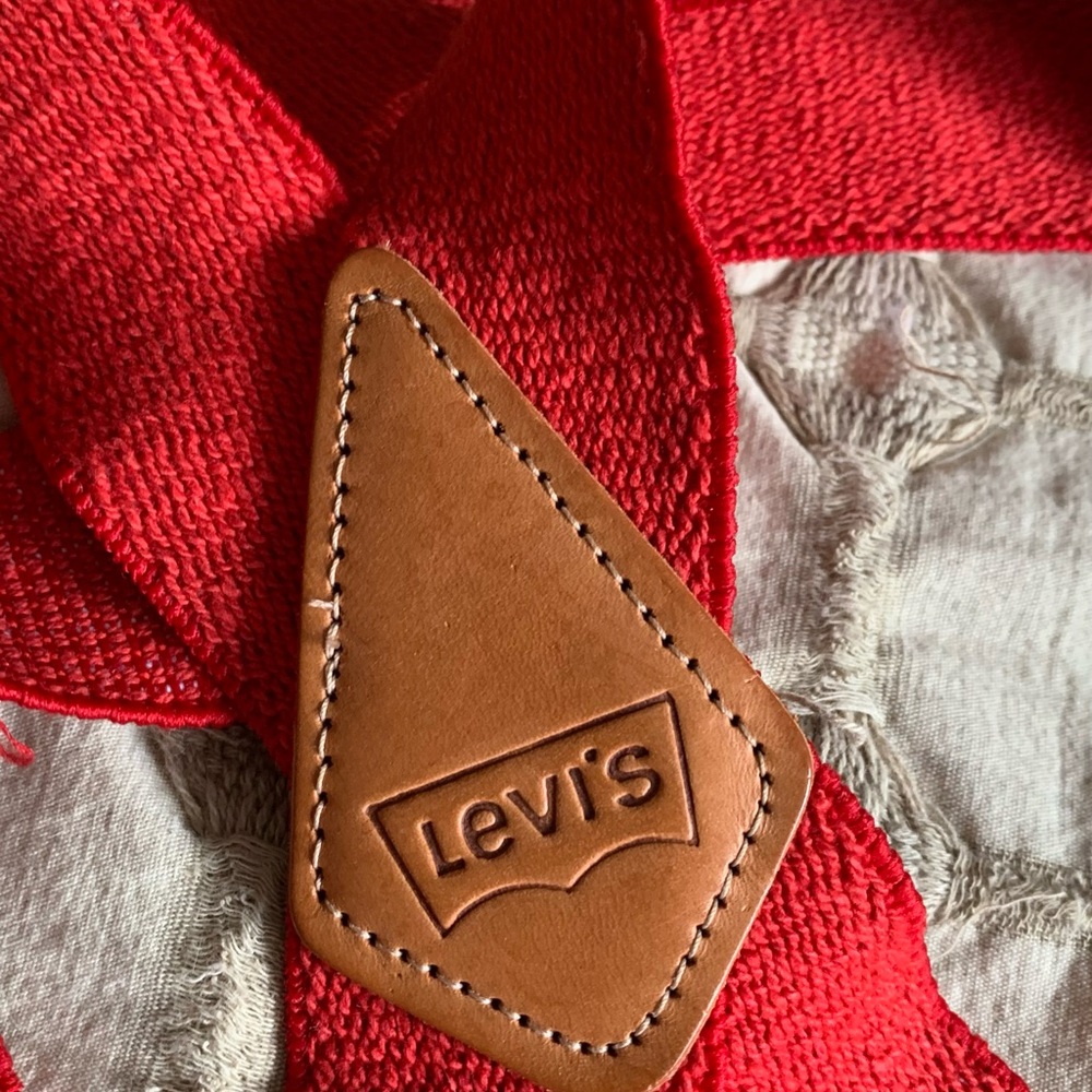Levi's Vibrant Red Suspenders - Picture 2 of 4
